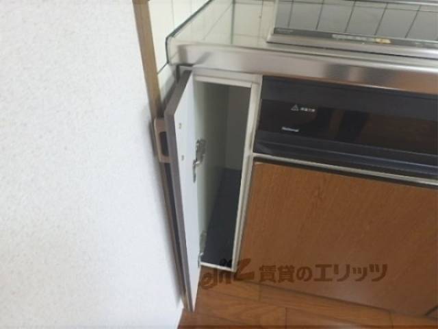 キッチン　下部収納