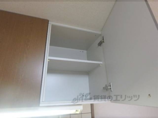 キッチン　上部収納