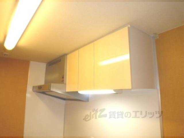 キッチン　キッチン上部棚
