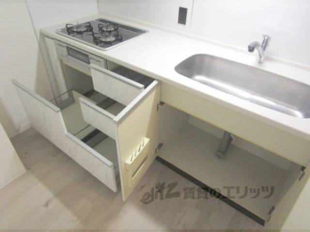 キッチン　キッチン下部収納