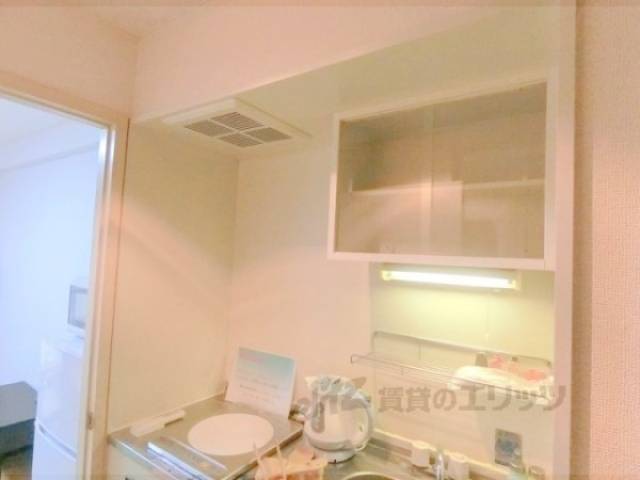 キッチン　上部収納