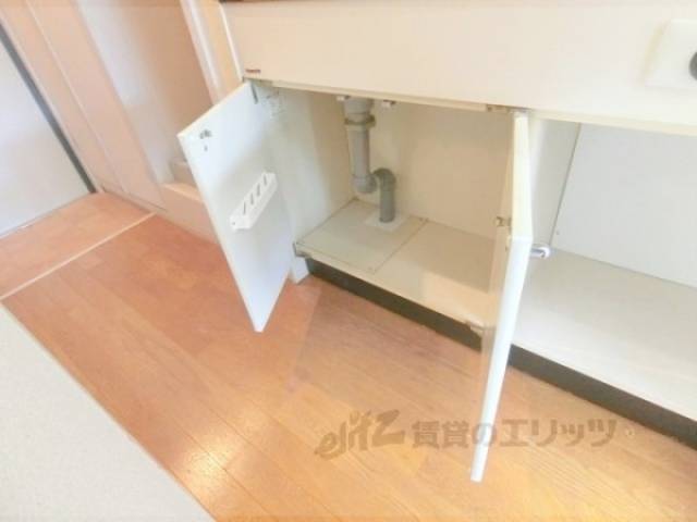 キッチン　下部収納