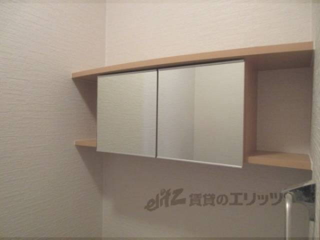 トイレ　収納