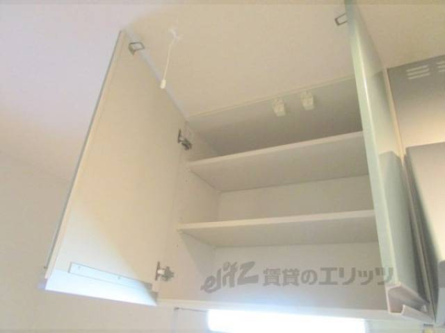 キッチン　収納