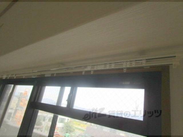 カーテンレール