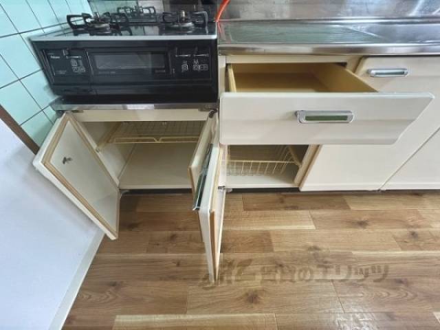キッチン　キッチン下部収納