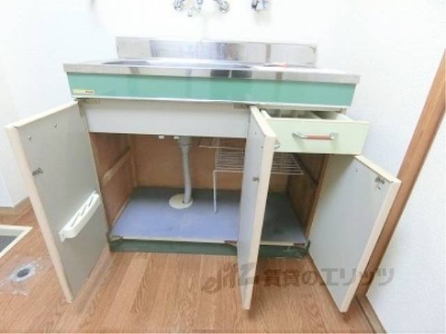 キッチン　下部収納