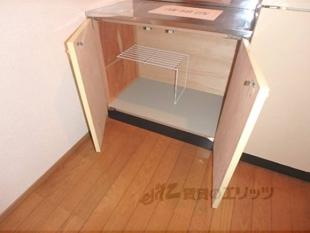 キッチン　下部収納
