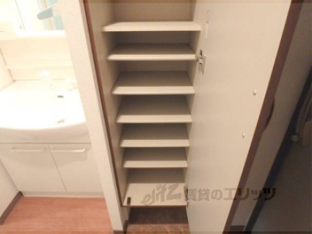 下駄箱　大容量の下駄箱収納付きです。