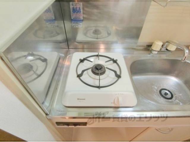 キッチン　コンロ