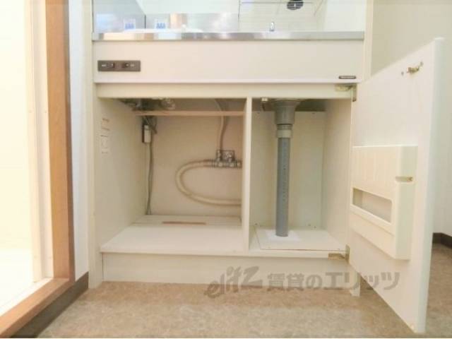 キッチン　下部収納