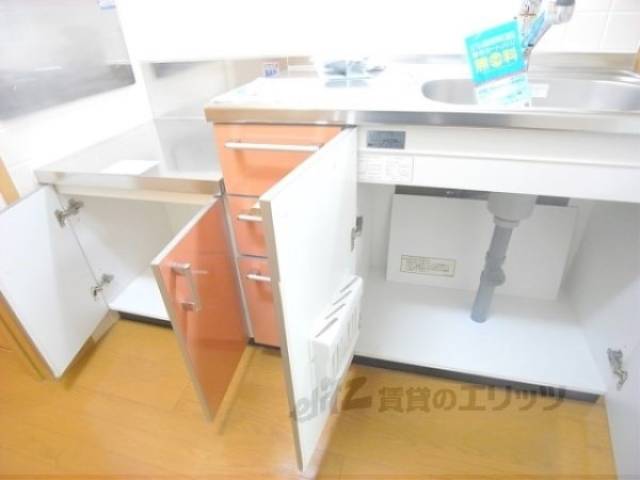 キッチン　下部収納