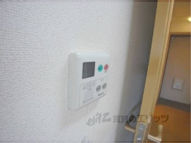 給湯器リモコン　給湯器パネル