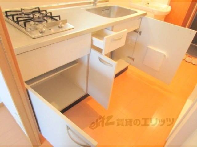 キッチン　キッチン下部収納