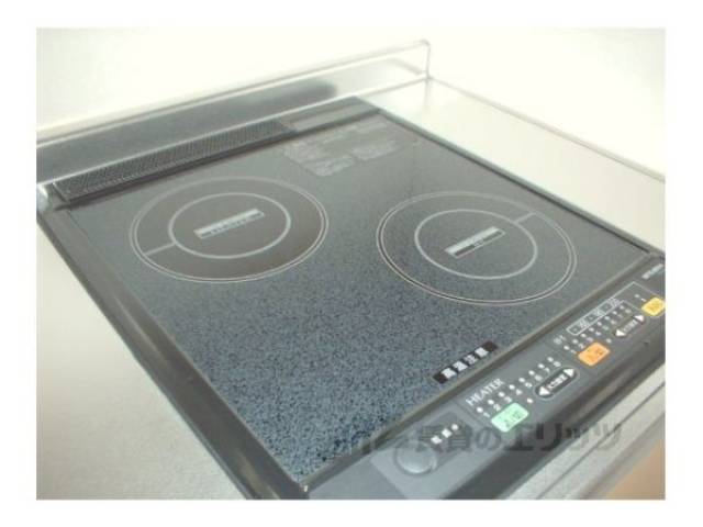 キッチン　２口コンロでお料理もしやすいですね