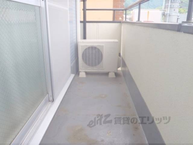 ベランダ　ゆったりとした広さのベランダです