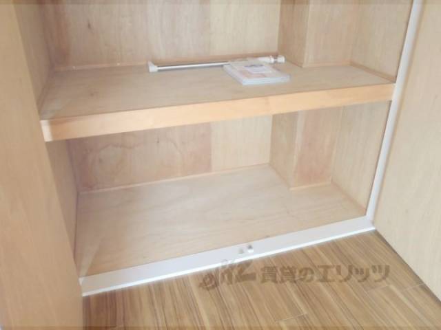 収納　お布団やお洋服も入る大きめの収納です