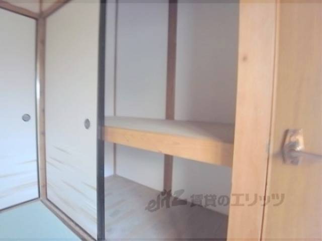 押入れ　和室1階