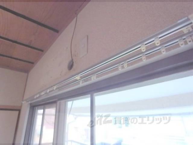 カーテンレール