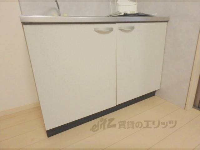 キッチン　下部収納