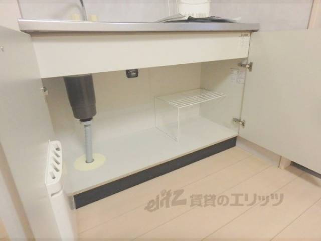 キッチン　下部収納