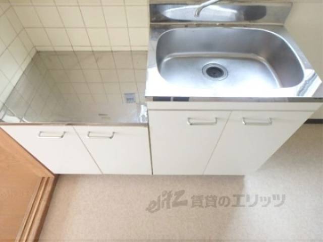 キッチン　下部
