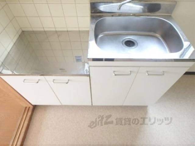 キッチン　下部