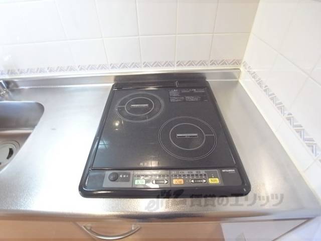 キッチン　電気コンロ