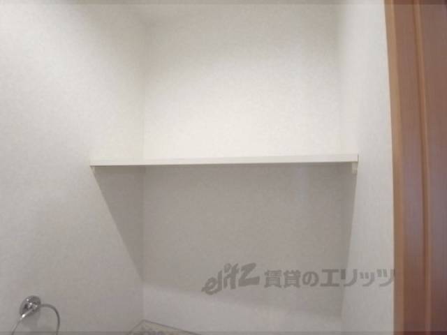 トイレ　棚