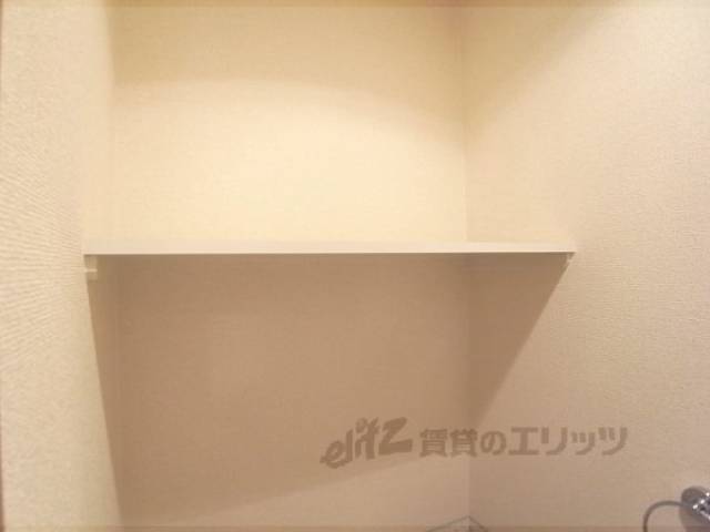 トイレ　上棚