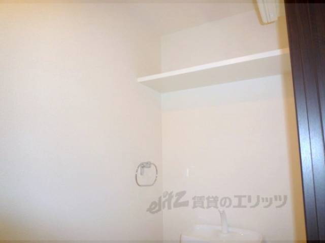 トイレ　トイレ収納