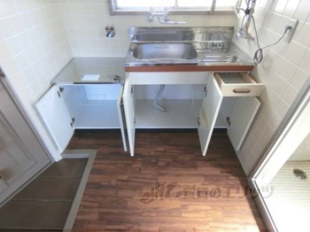 キッチン　収納