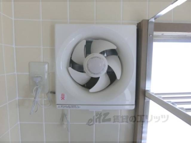 キッチン　換気扇
