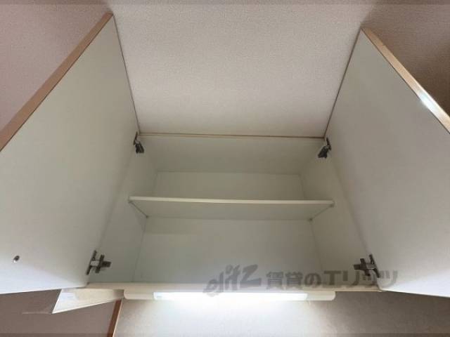 キッチン　キッチン上部収納