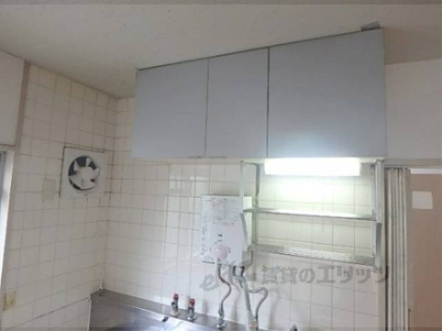 キッチン　キッチン上部収納