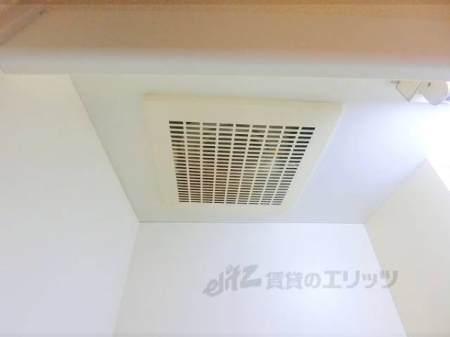 キッチン　換気扇