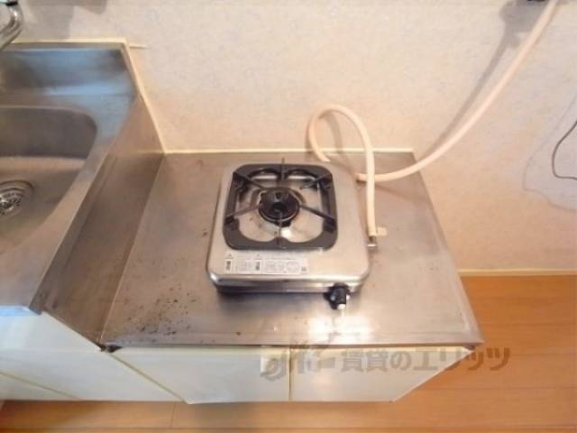 キッチン　コンロ置き場
