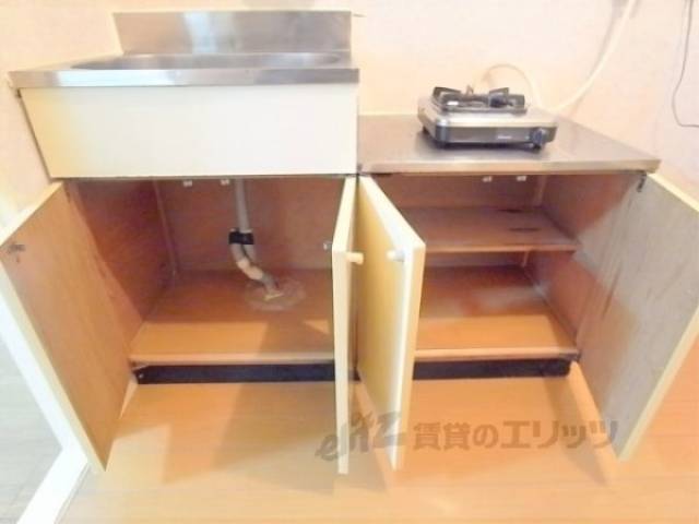 キッチン　キッチン下部収納