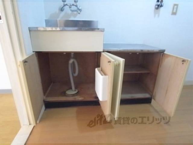 キッチン　キッチン下部収納