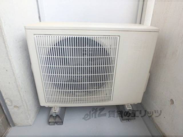 エアコン　室外機