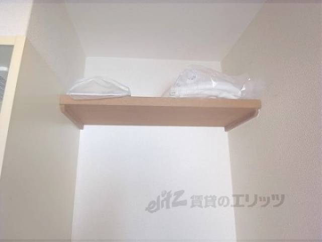 洗濯機置場上部