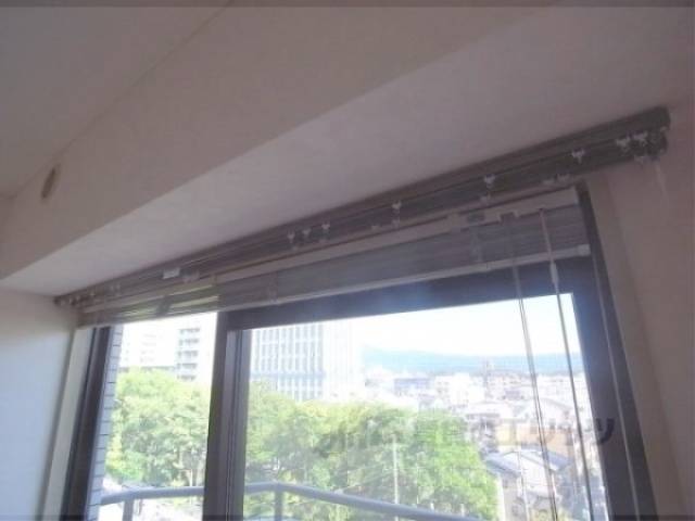 カーテンレール