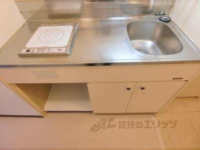 キッチン　下部収納