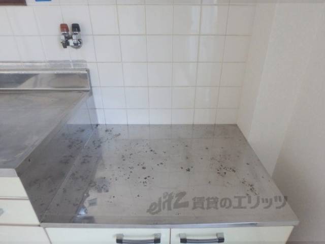 キッチン　コンロ置場