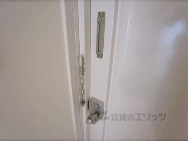 ドアチェーン