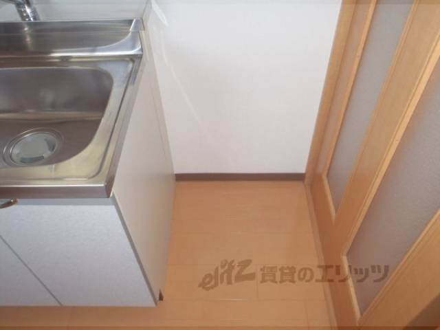 冷蔵庫置場　5.1帖の広さでお料理からお食事まで