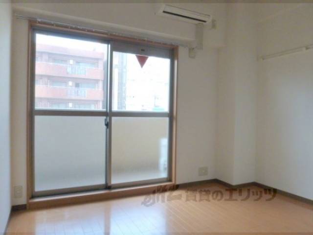 洋室　日当たりの良いお部屋です