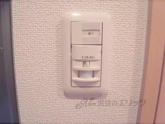 玄関　センサー照明