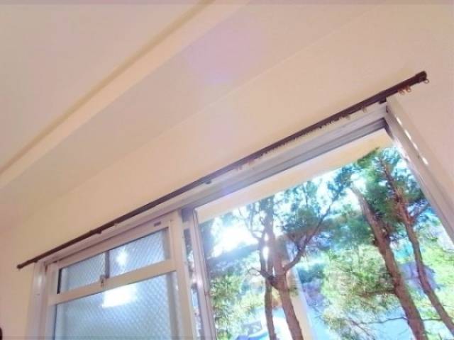 カーテンレール