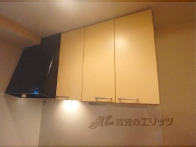 キッチン　収納上部